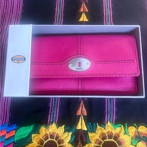Fossil Hot Pink Leather Maddox Continental Wallet